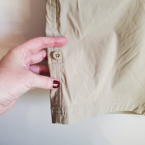 EDDIE BAUER Roll Tab Bermuda Shorts Nylon Blend Hiking Beige Tan Khaki Womens 12 - Picture 4 of 14